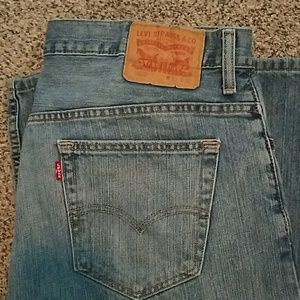 Men's Levis jeans. 33x32